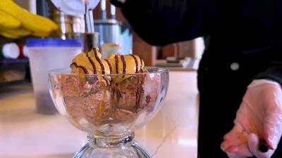 Indulge in ice cream cocktails & East Texas cuisine at this family-owned destination